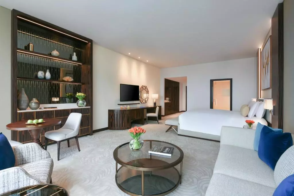 اتاق SOFITEL THE OBELISK